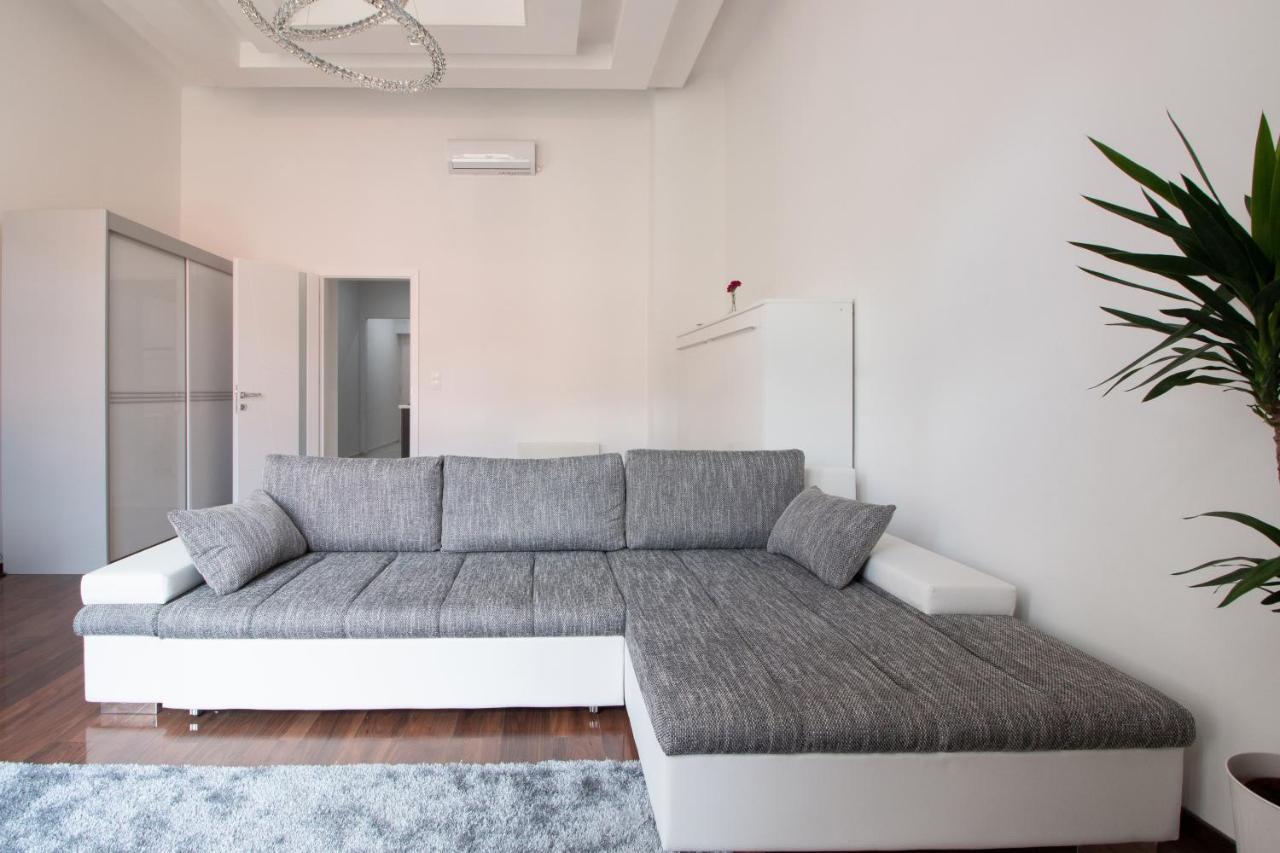 Basilika View Imperial Suite -Sas Street -Need Reservation For Free Parking Budapest Eksteriør bilde