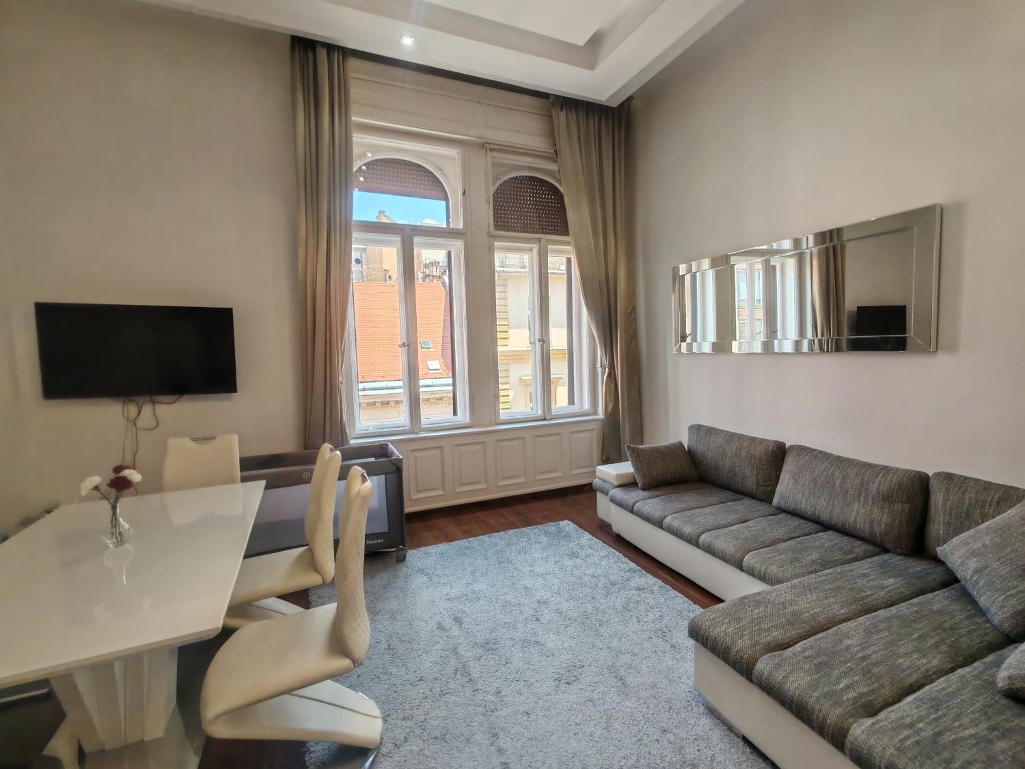 Basilika View Imperial Suite -Sas Street -Need Reservation For Free Parking Budapest Eksteriør bilde